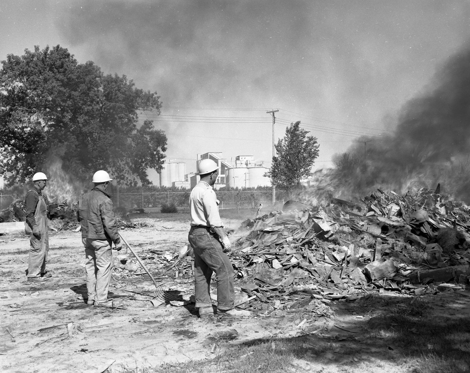 SL38225 house fire.jpg